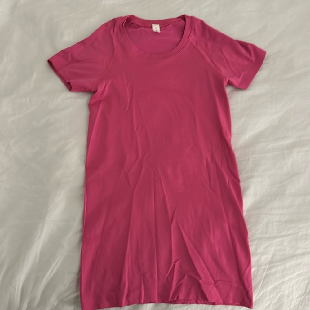 sonic pink lululemon swiftly tech long size 2